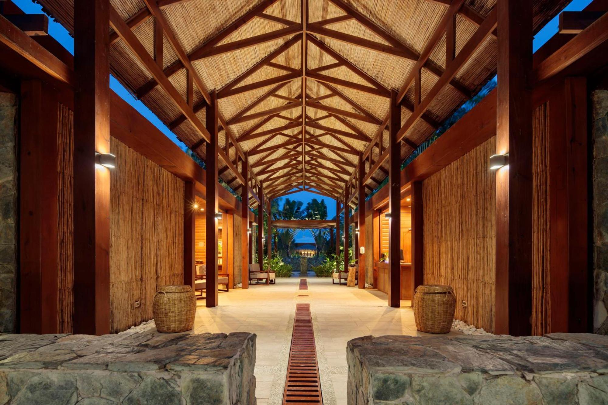 Indura Beach & Golf Resort Curio Collection By Hilton Tela Ngoại thất bức ảnh