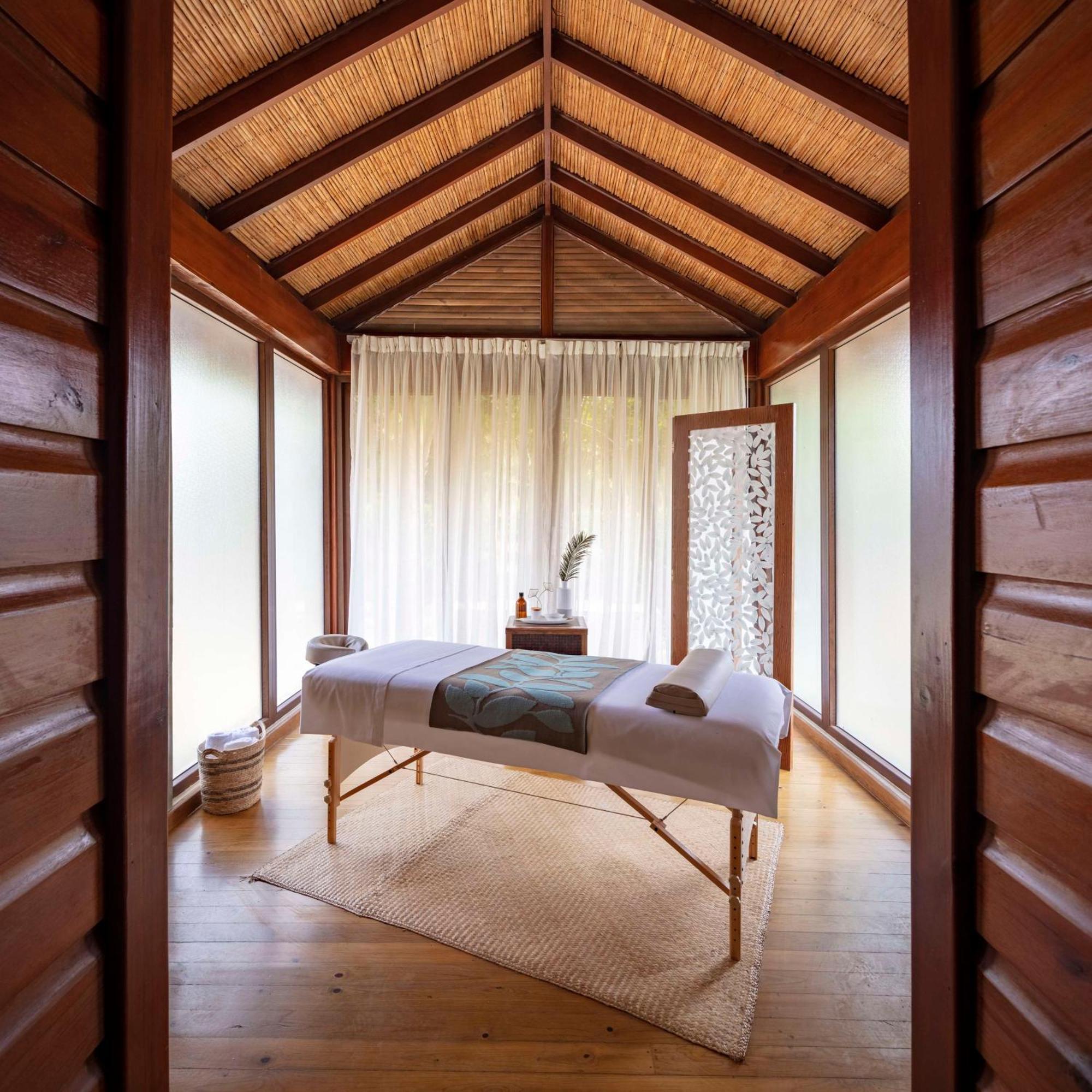 Indura Beach & Golf Resort Curio Collection By Hilton Tela Ngoại thất bức ảnh